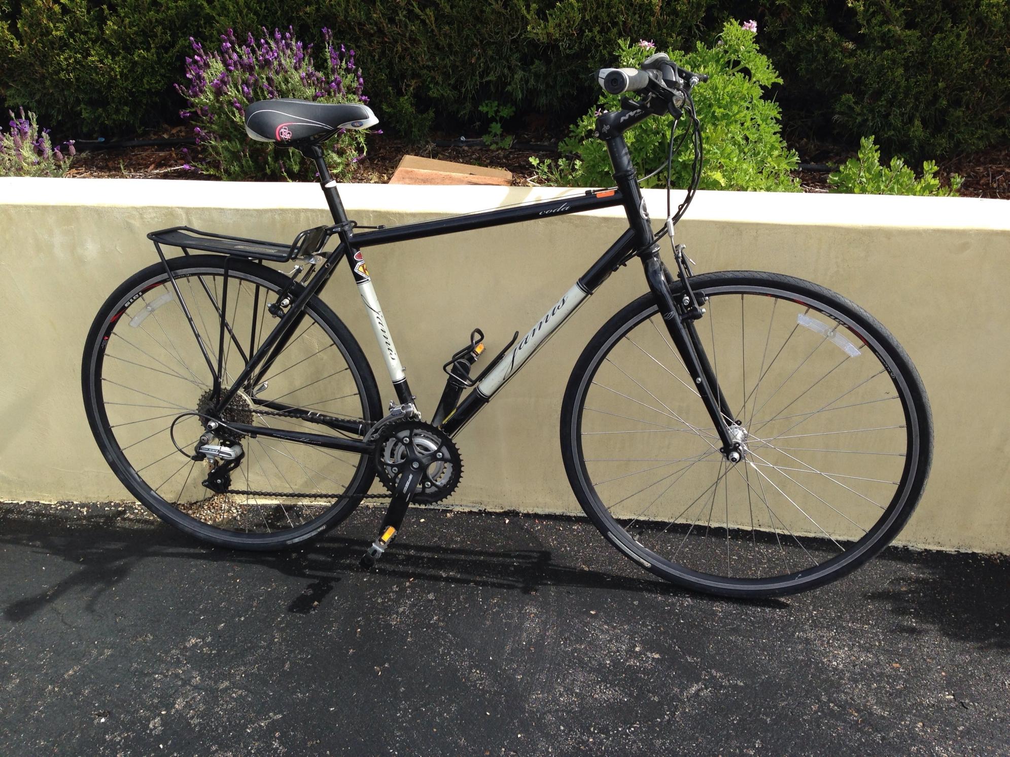 Jamis  Black and White