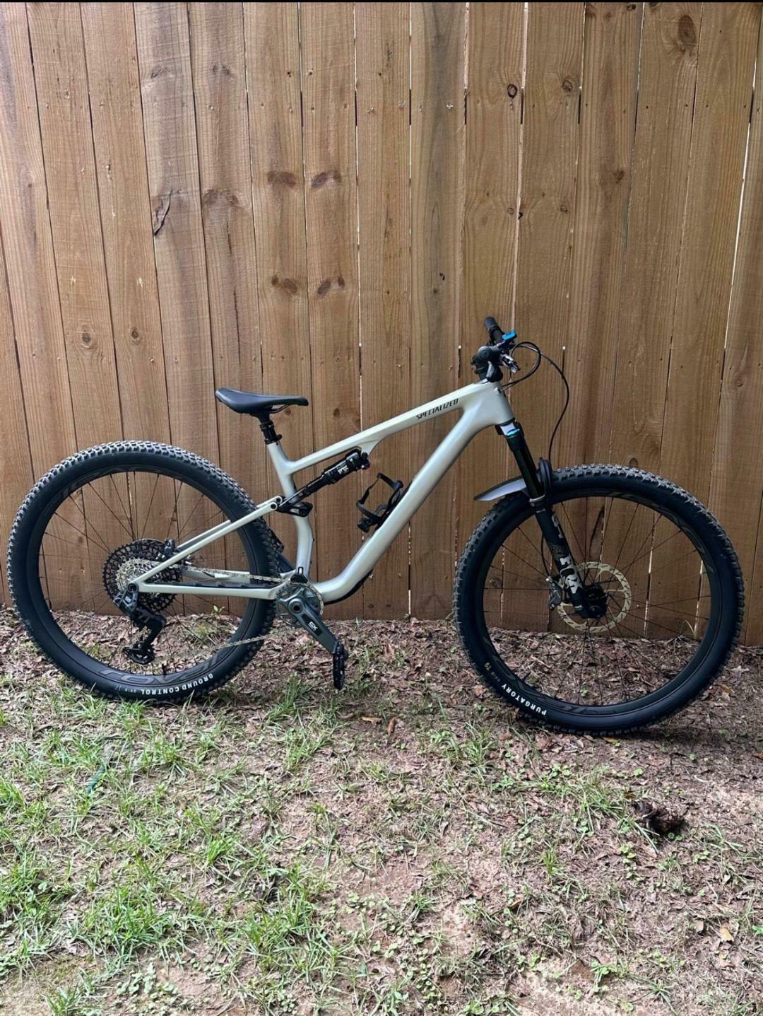 2024 Specialized EPIC EVO 8 EXPERT Silver, gray or bare metal