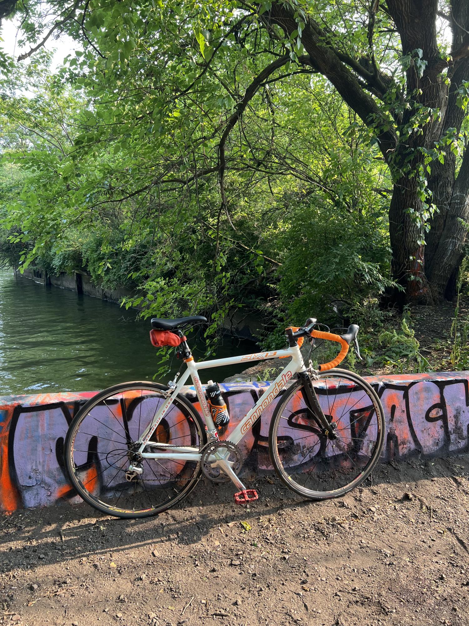 2008 Cannondale Six13 3 White and Orange