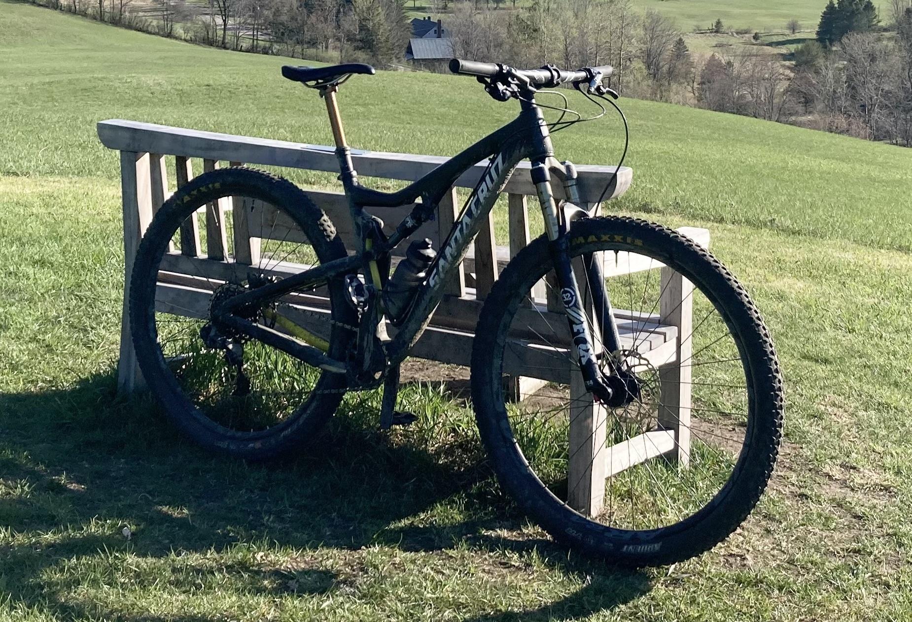 2014 Santa Cruz Tallboy Black and Yellow or Gold