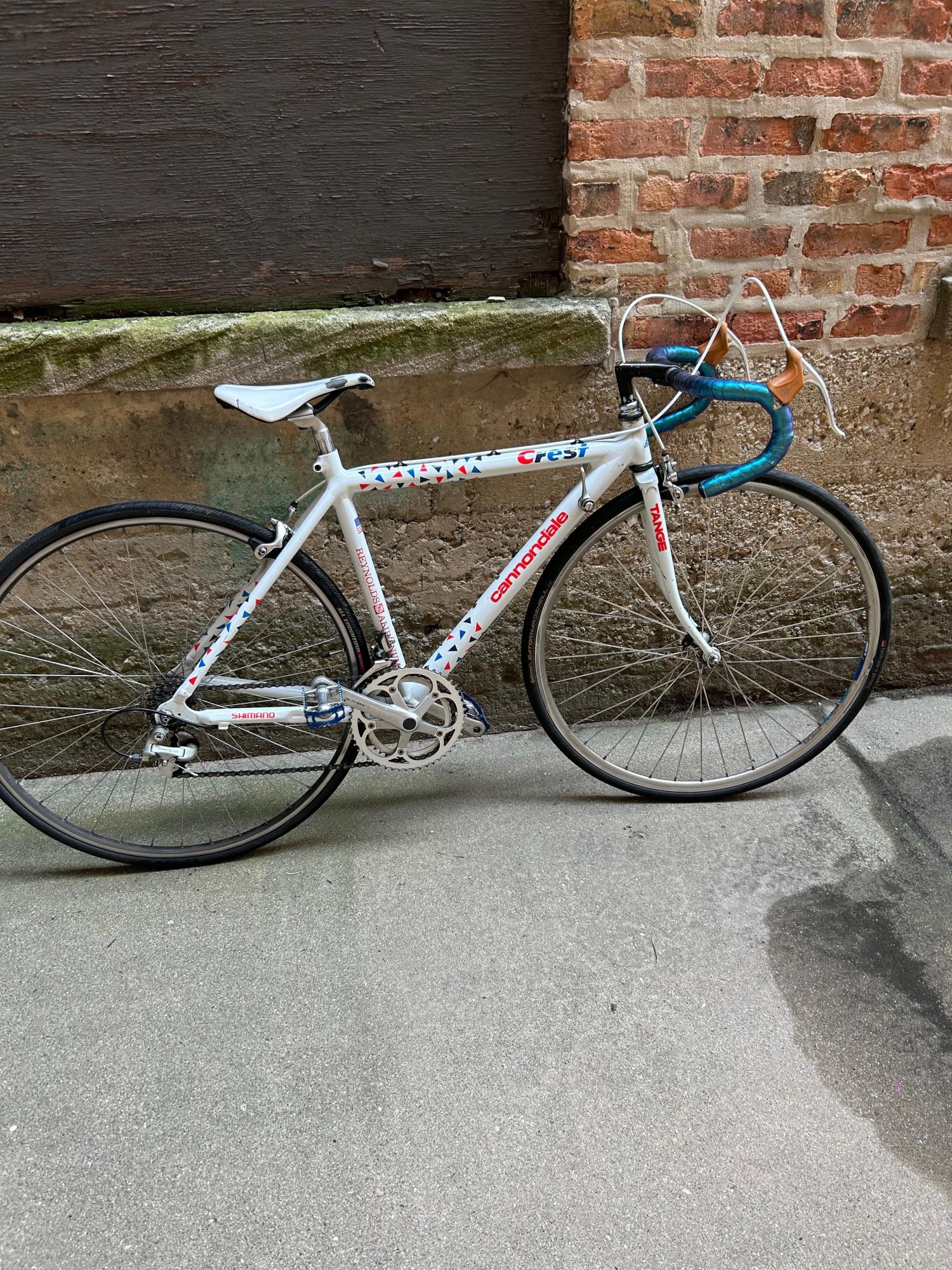 1988 Cannondale SR500 - CREST TEAM RACING BIKE White, Blue, and Red