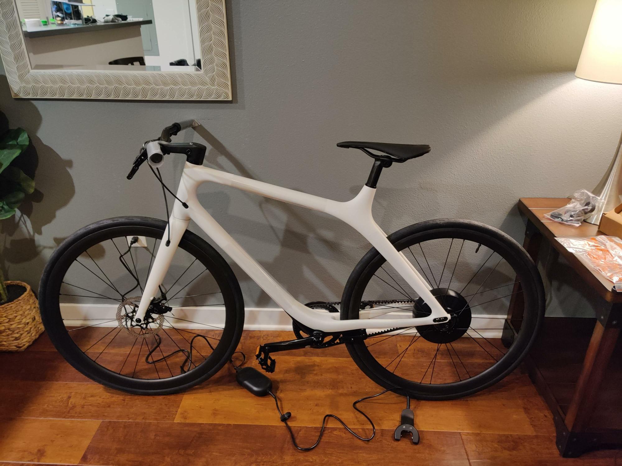 2021 Gogoro Eeyo 1S White