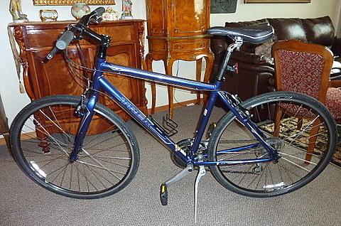 2011 Trek 7.1 FX  Black