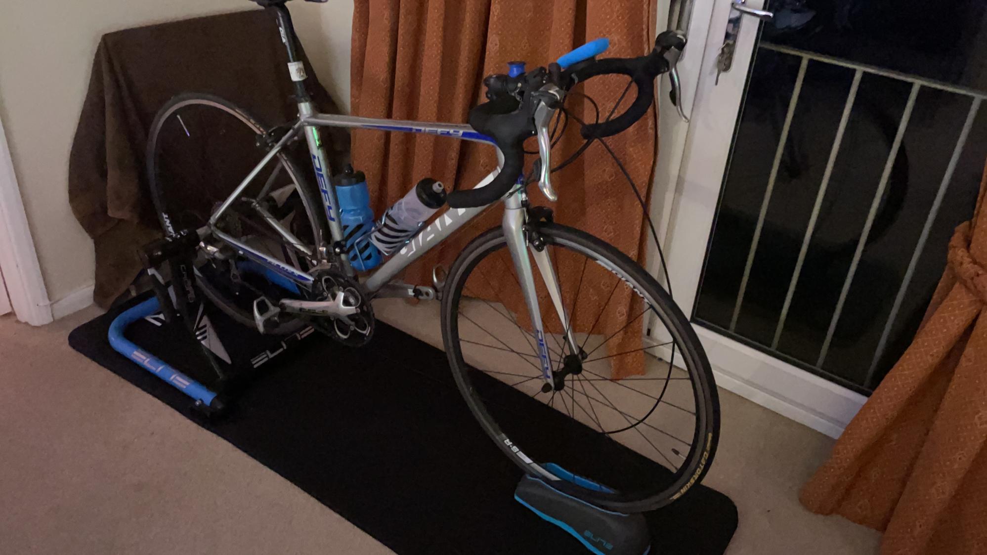 2013 Giant Defy 2 Silver, gray or bare metal, Blue, and White