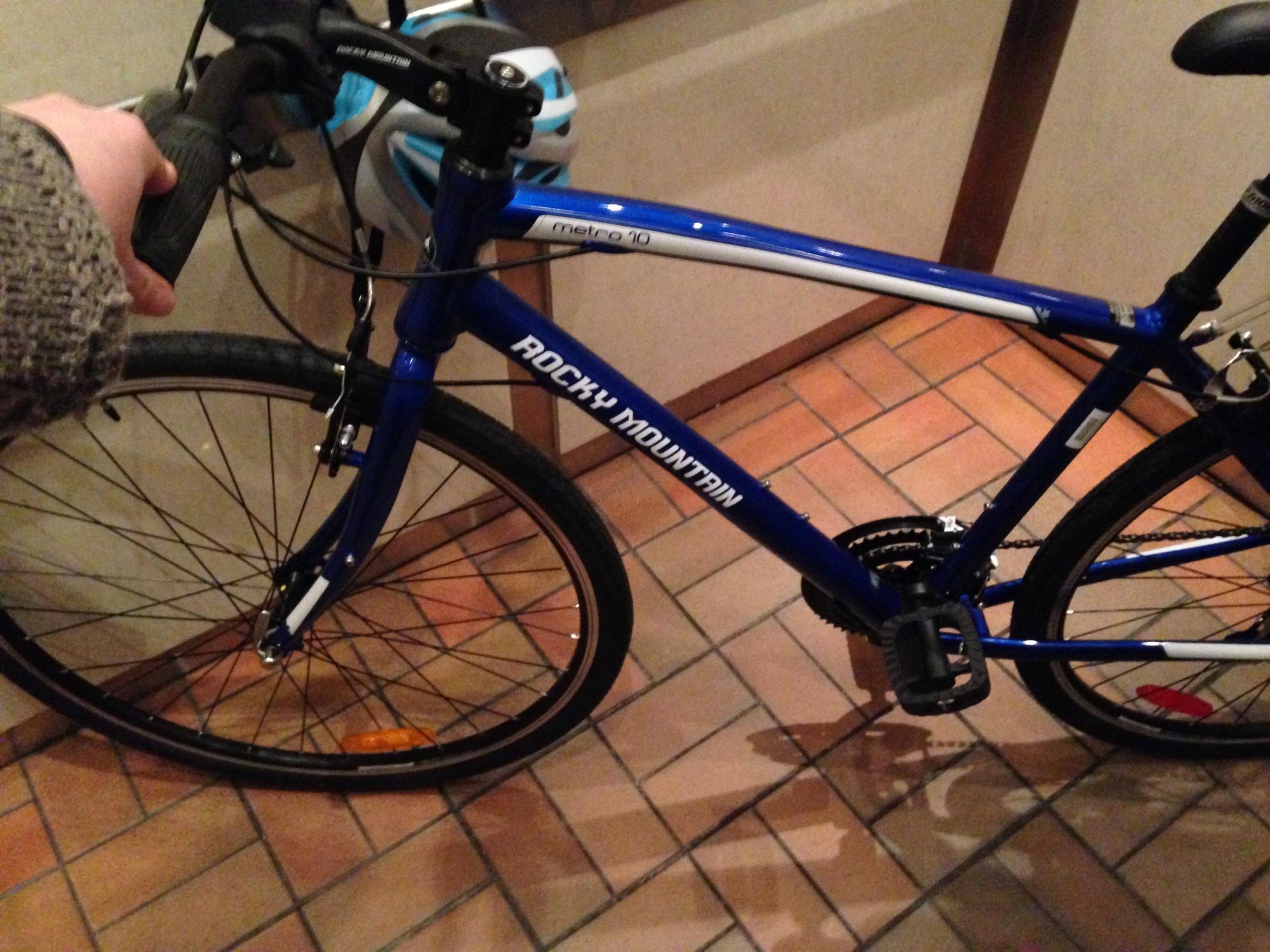 2014 Rocky Mountain Bicycles Metro 10 Blue