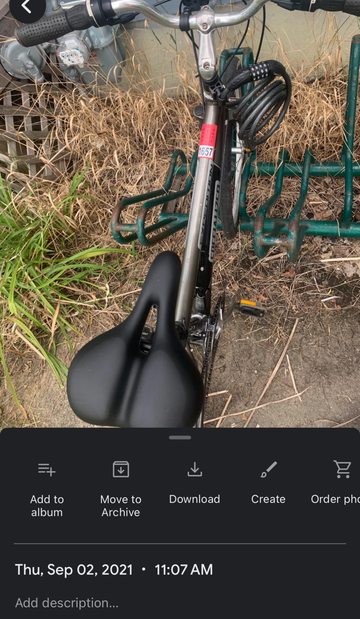 Specialized Expedition Silver, gray or bare metal and Black