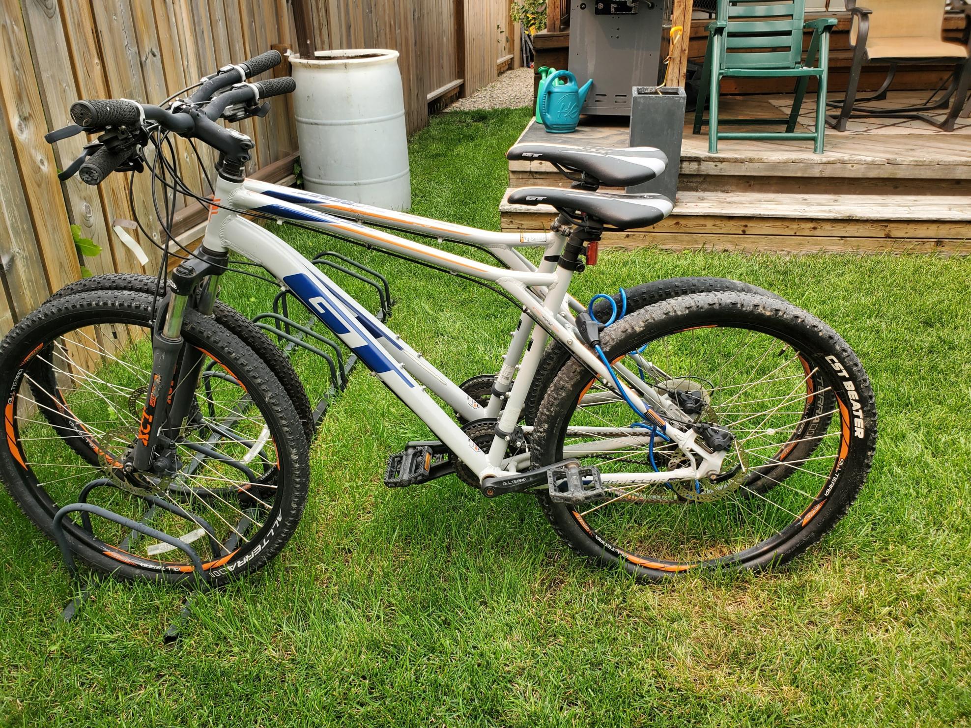 2020 GT Bicycles GXT Silver, gray or bare metal