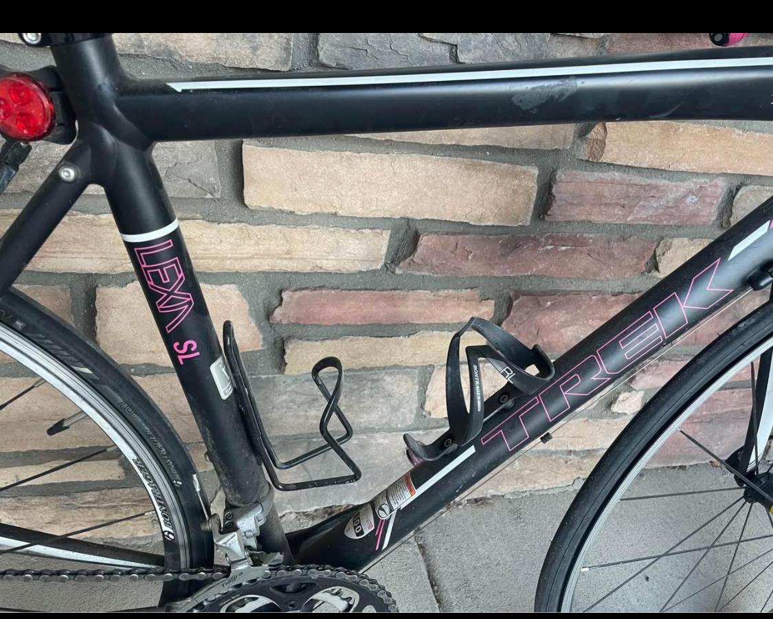 2018 Trek LEXA SL Black and Pink