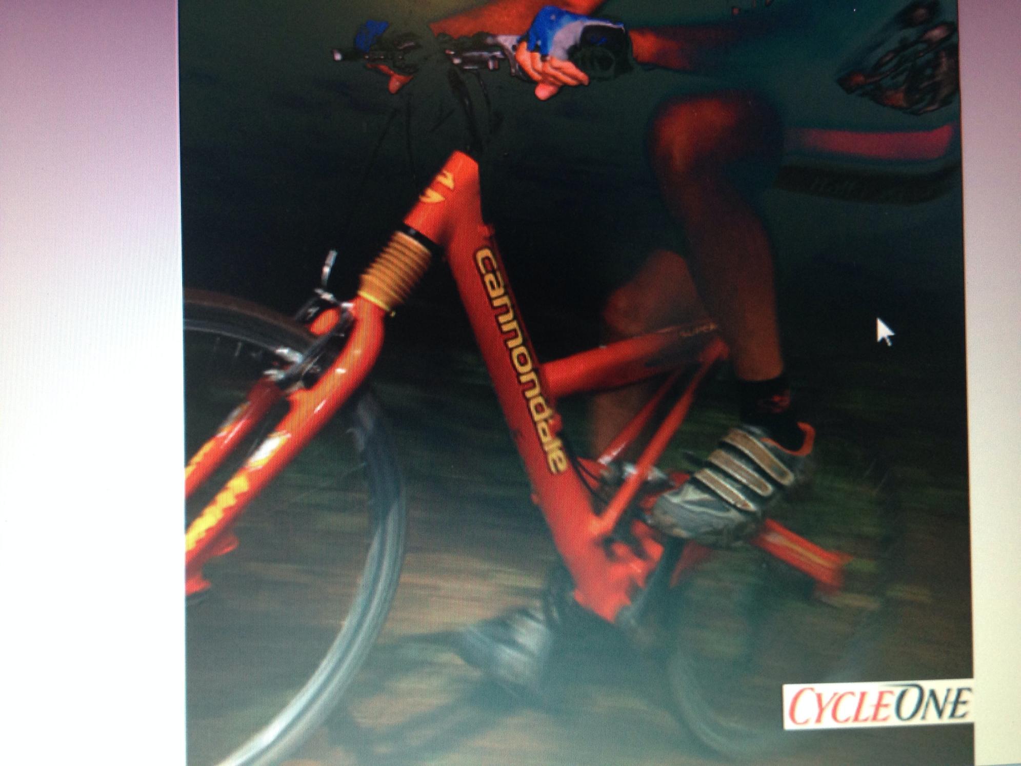 2000 Cannondale SV800  Red and Yellow or Gold