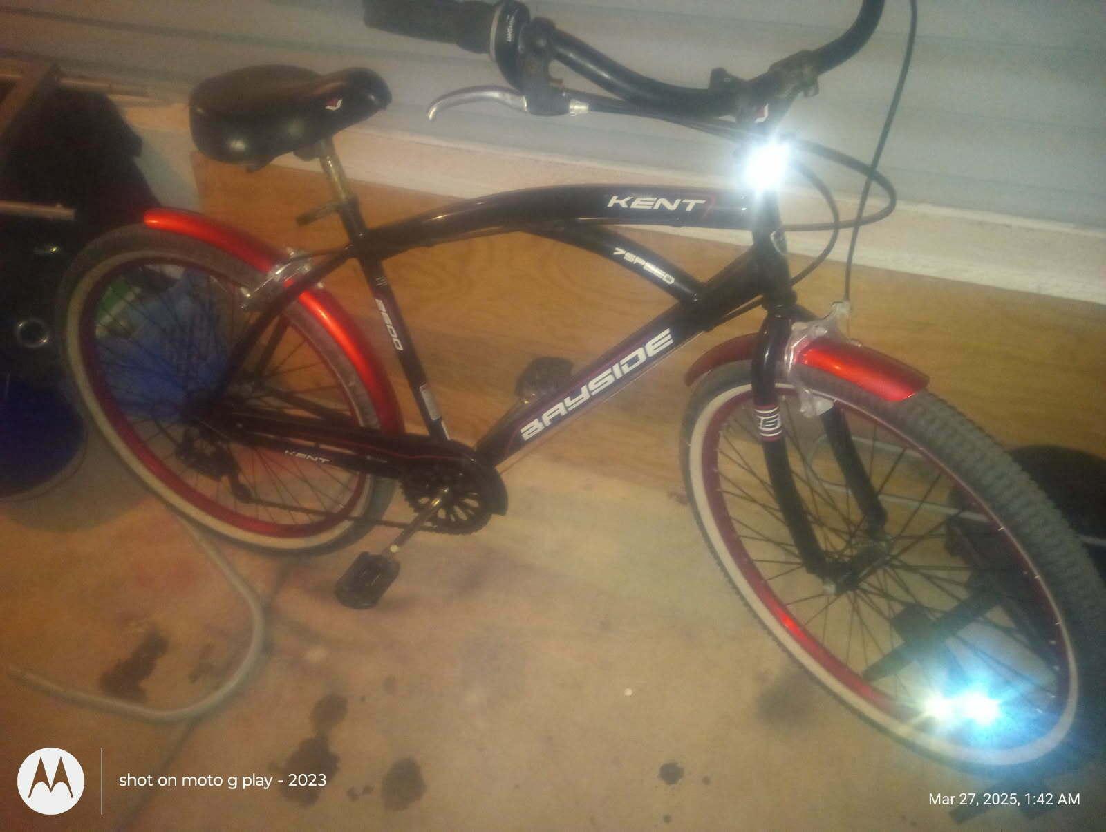 Kent Cruiser Black and Red