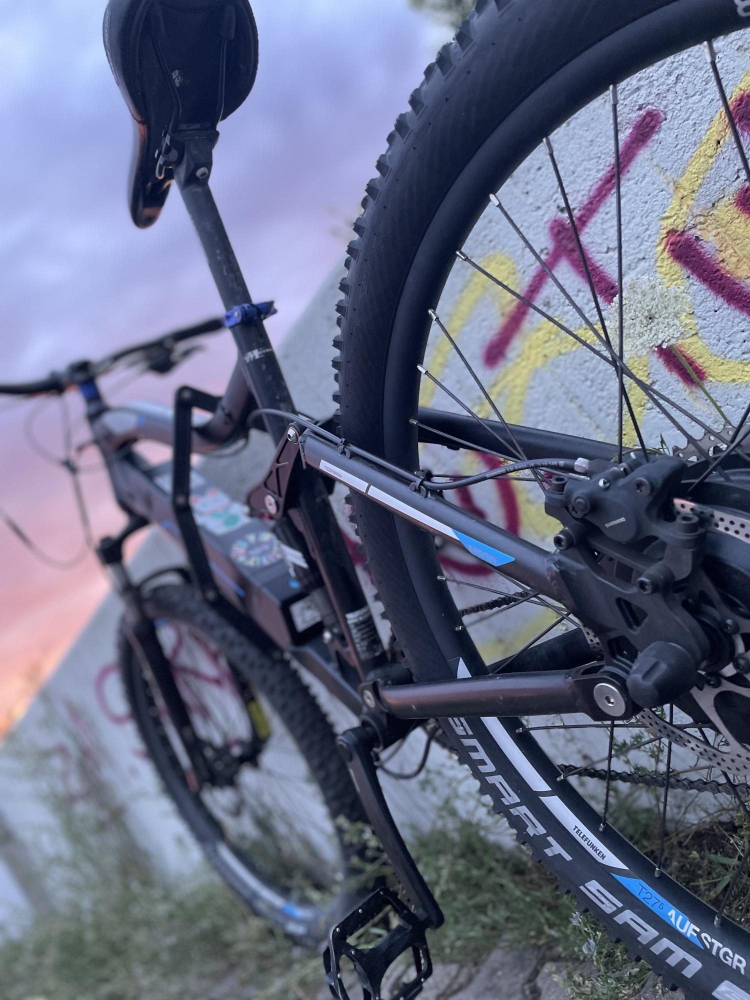 Prophete Unisex Black