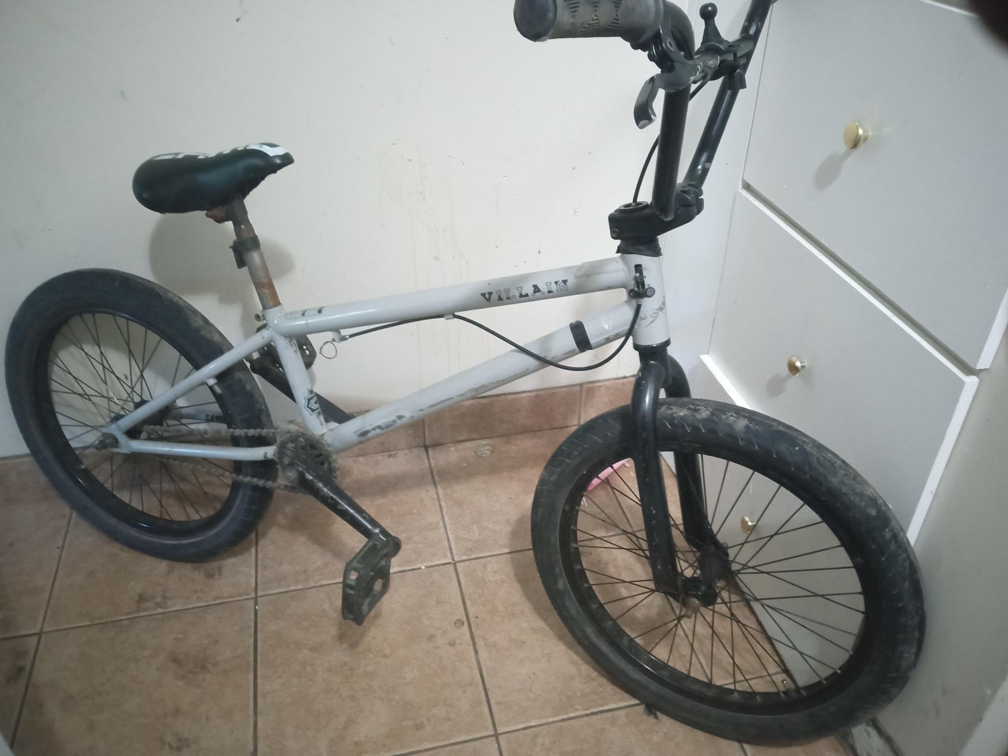 2022 Other Capix Silver, gray or bare metal