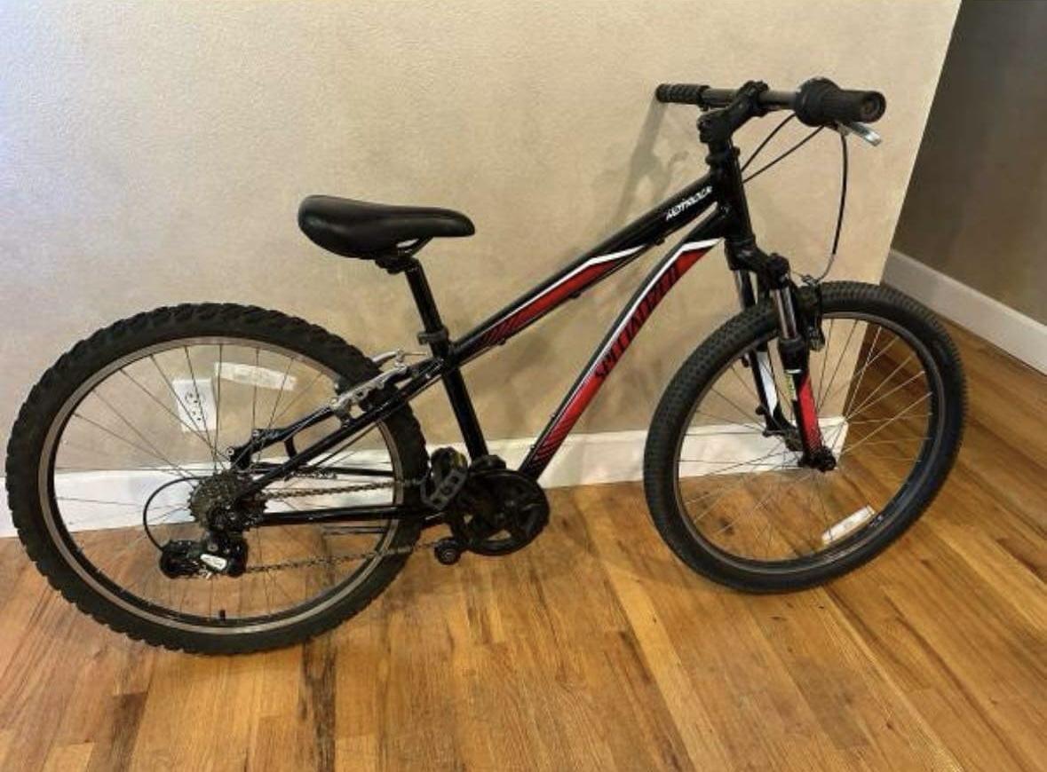 Specialized Hotrock 12 Boys Black and Red