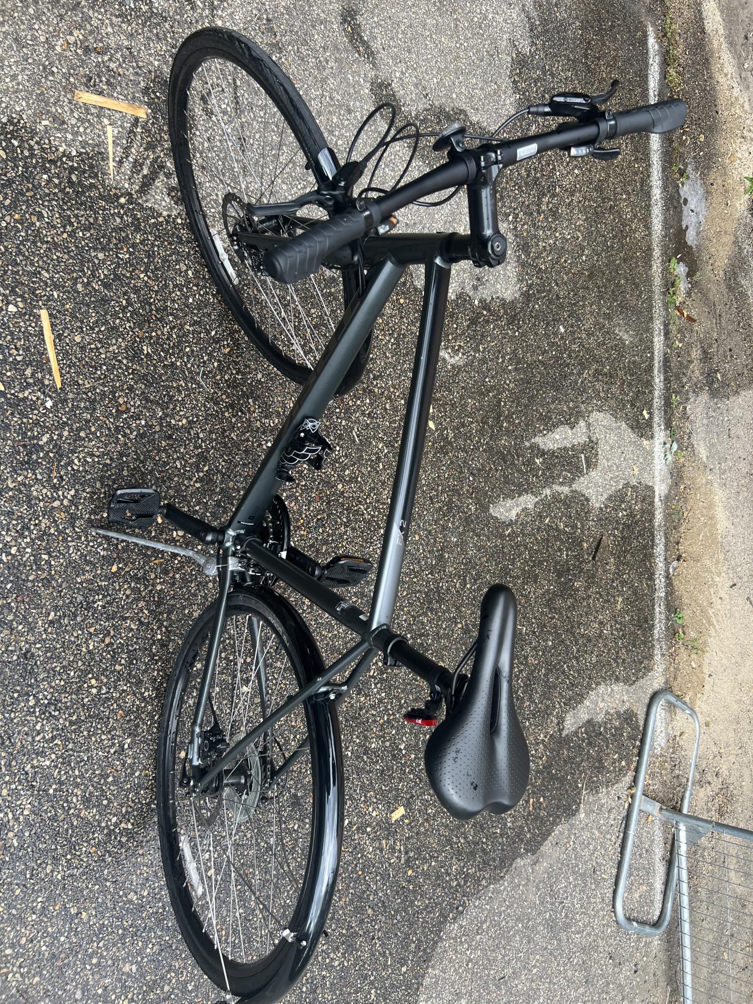 2024 Trek FX-2 Black