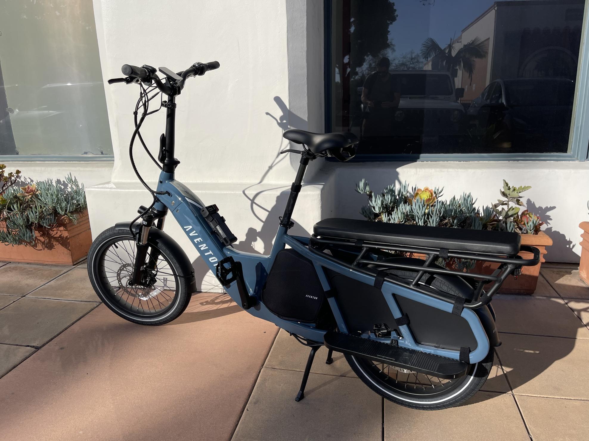 2023 Aventón Abound cargo bike (rear storage) Blue