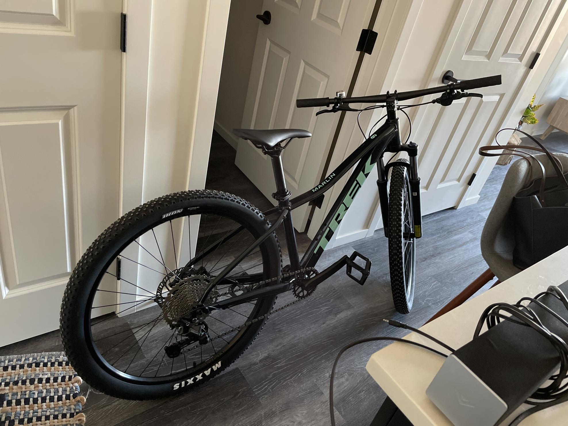2022 Trek Marlin 6 Blue and Teal