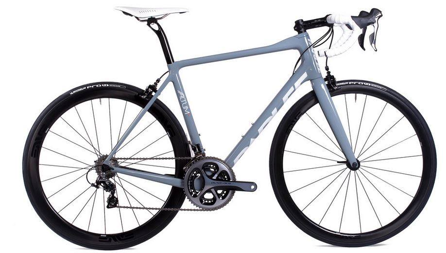 2016 Parlee Altum R Silver or Gray and White