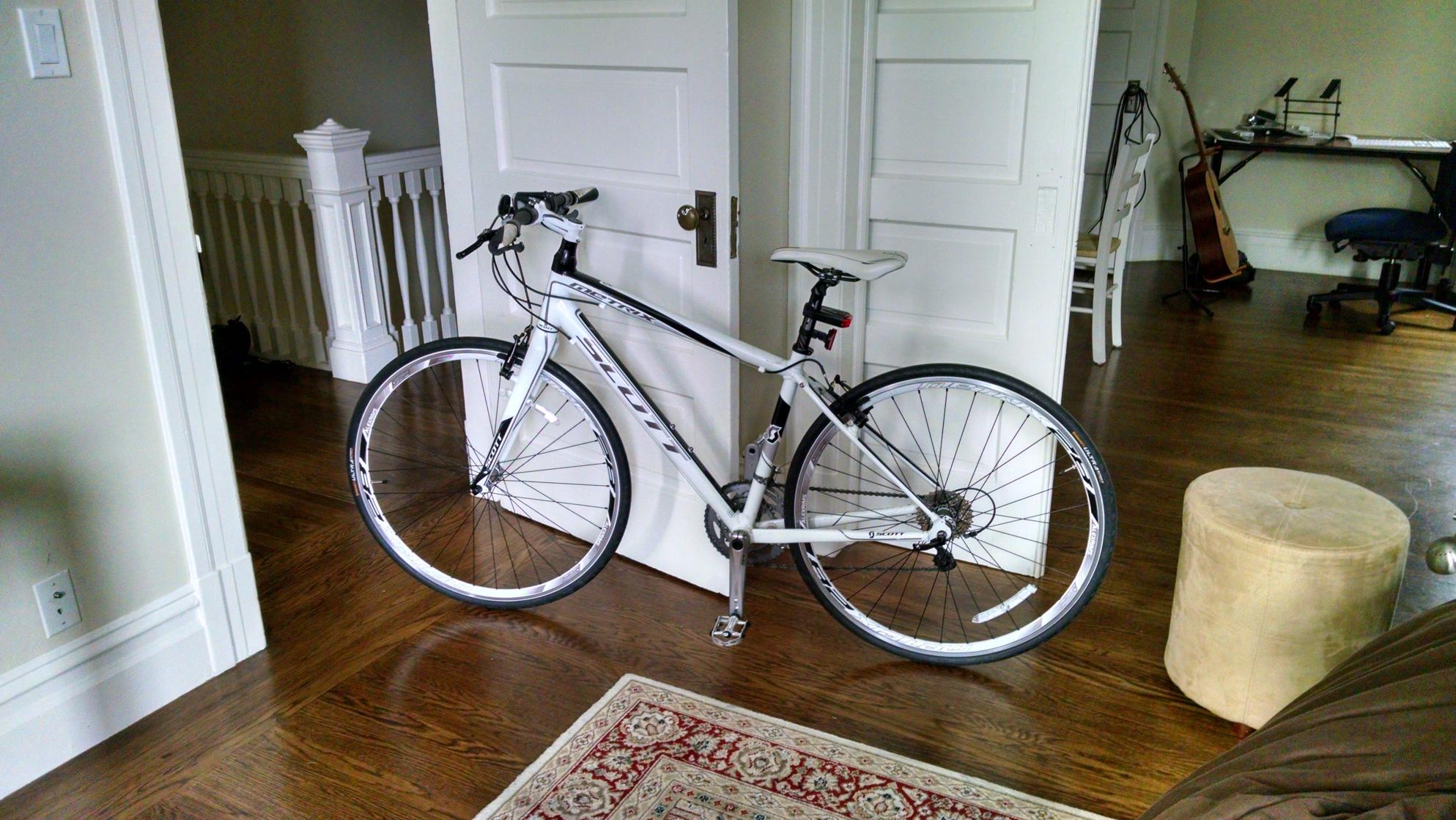 2012 SCOTT Metrix 10  White