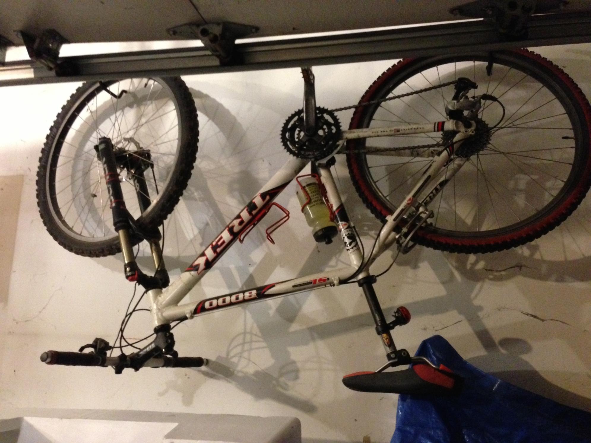 1999 Trek 8000  White