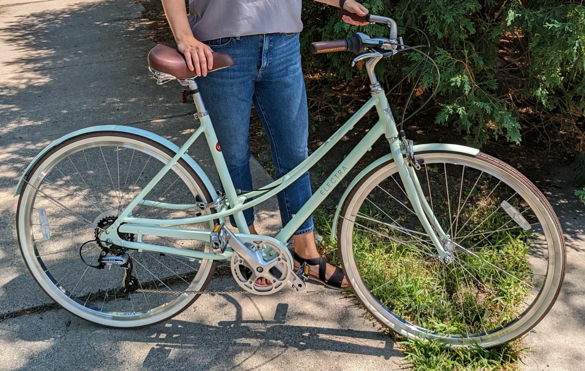 2022 Electra Loft 7D Green