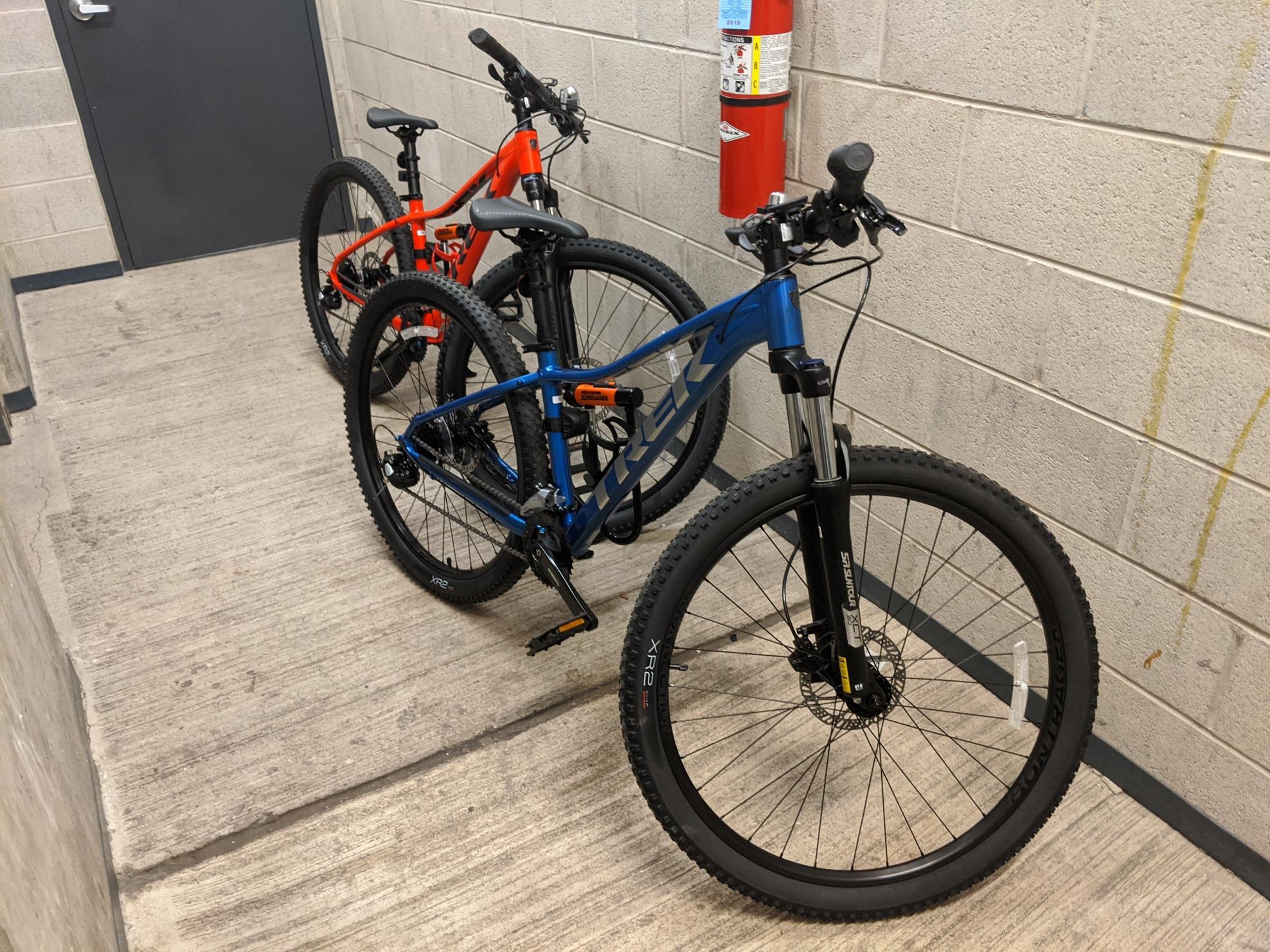 2020 Trek Marlin 6 Blue