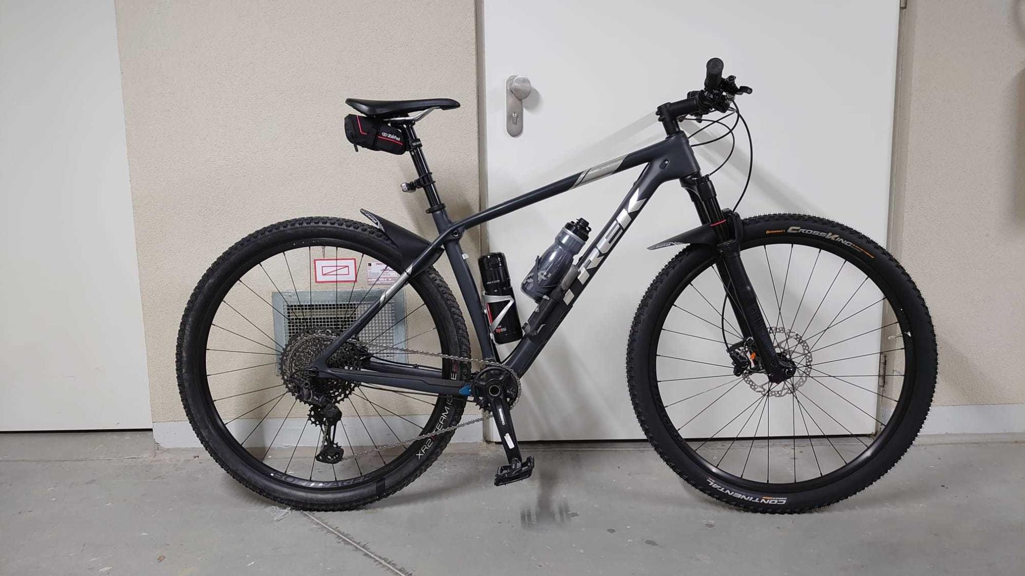 2020 Trek Procaliber 9.6 Silver, gray or bare metal