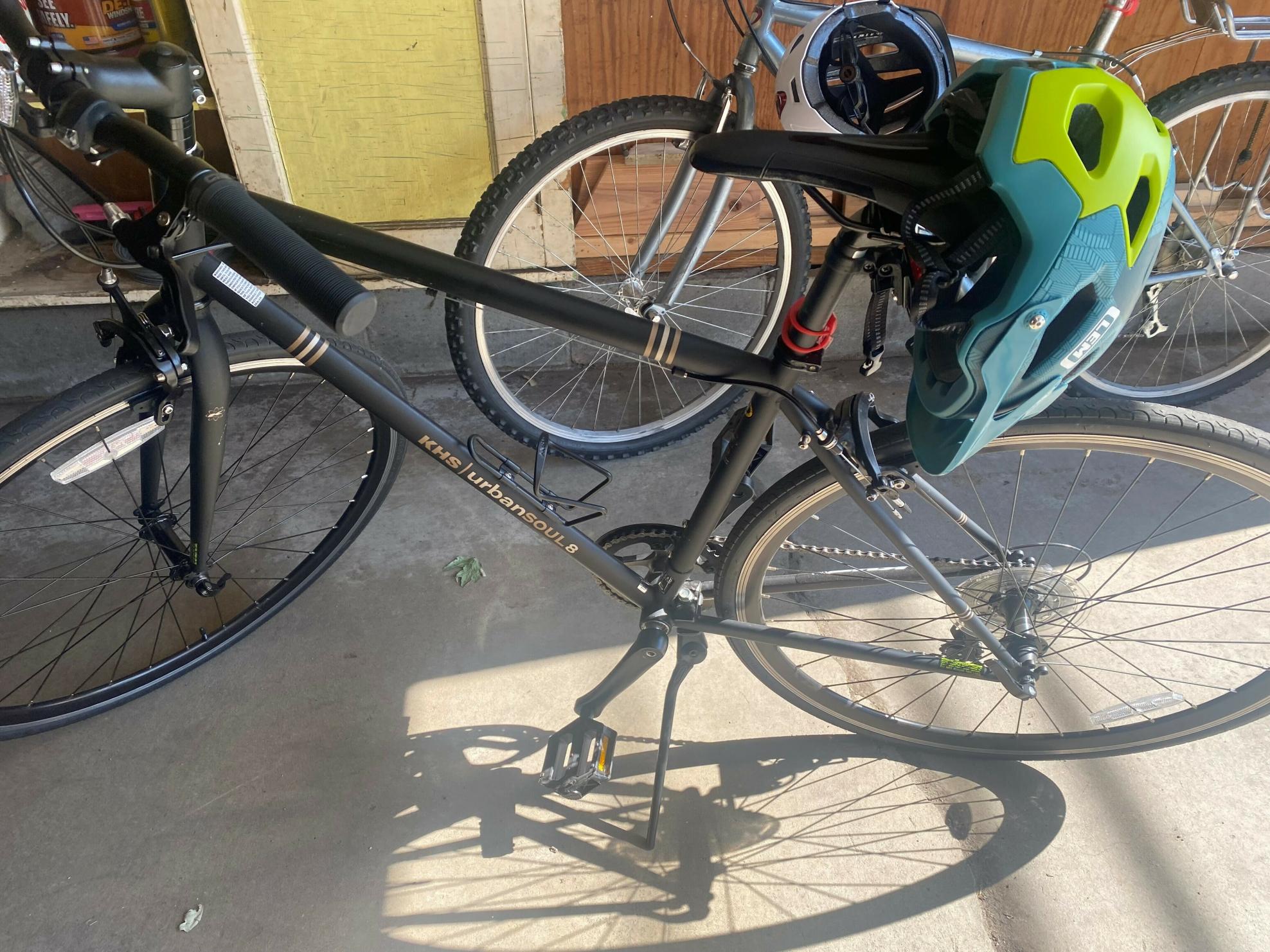 2022 KHS Bicycles Urban Soul 8 Black