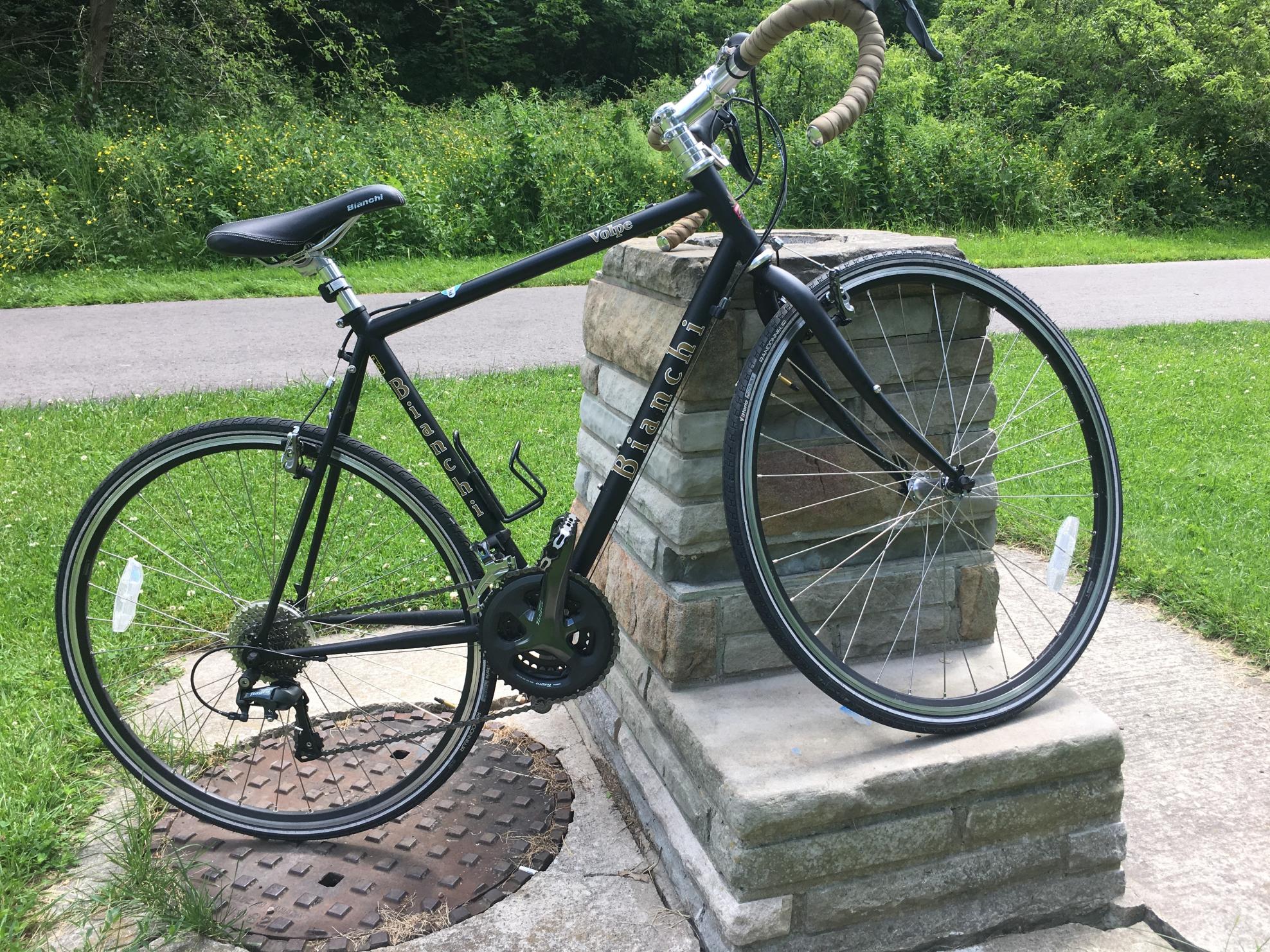 2017 Bianchi Volpe Black