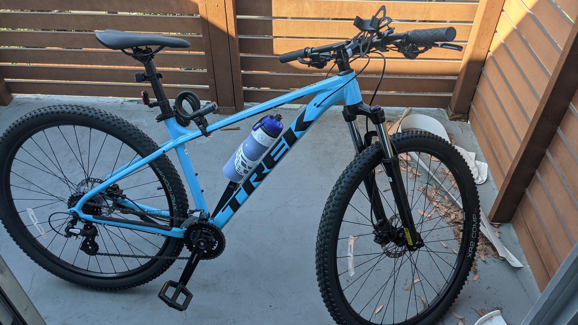 2022 Trek Marlin 5 Blue