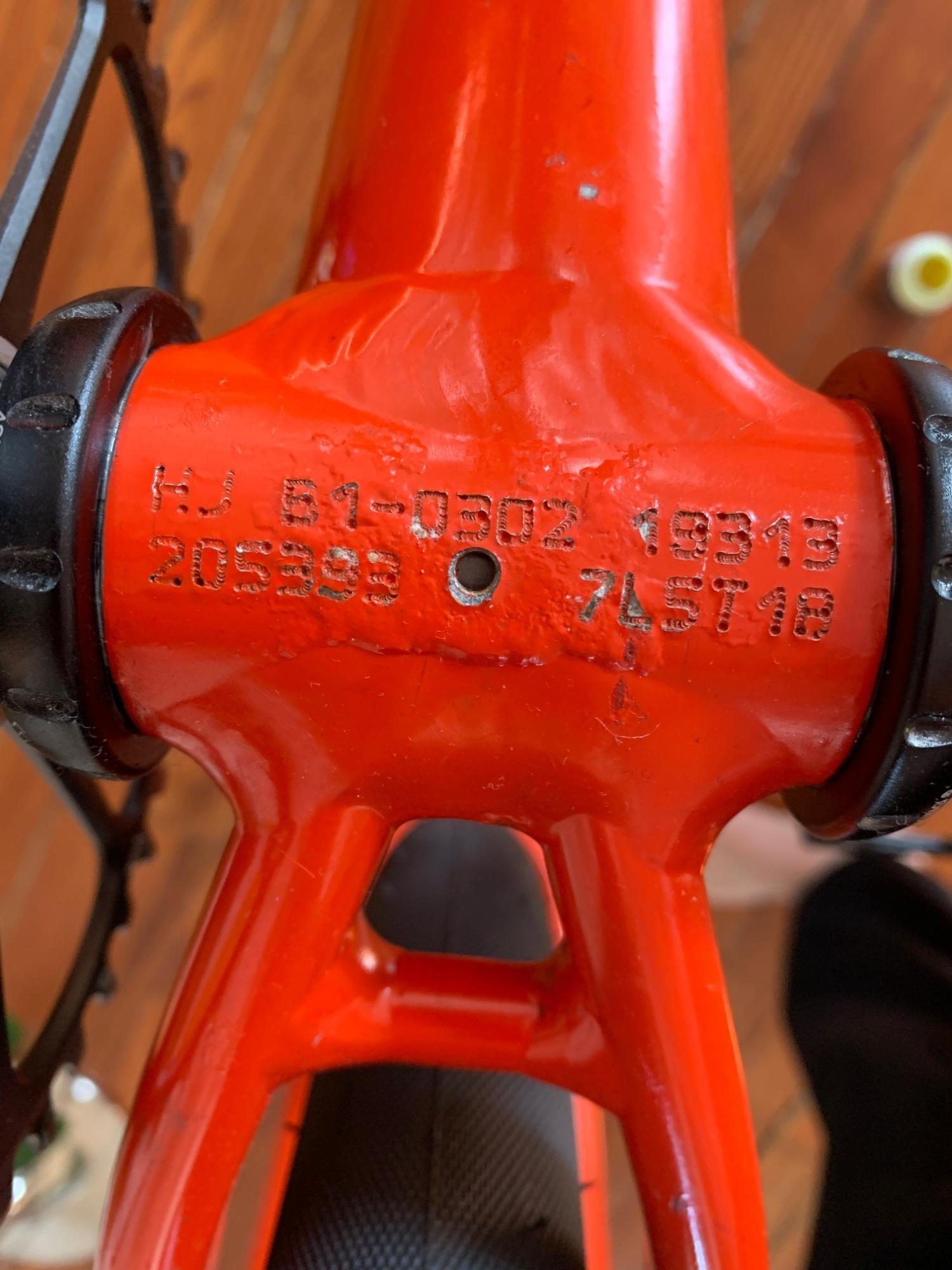 1997 Cannondale m900 Orange