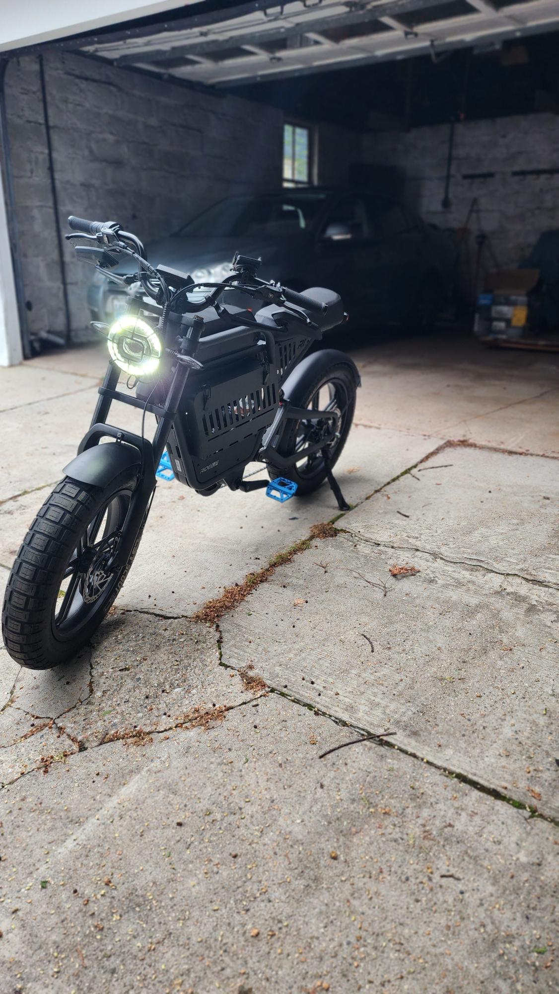 2023 Ride1Up Revv1 Silver, gray or bare metal and Black