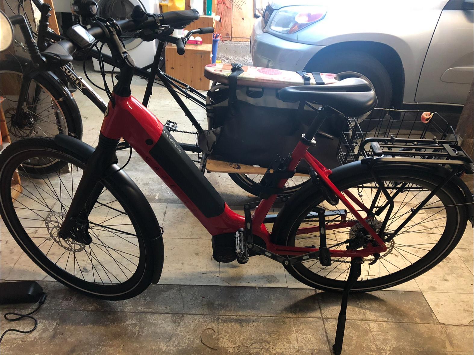 2022 Gazelle Ultimamate T 10 Red