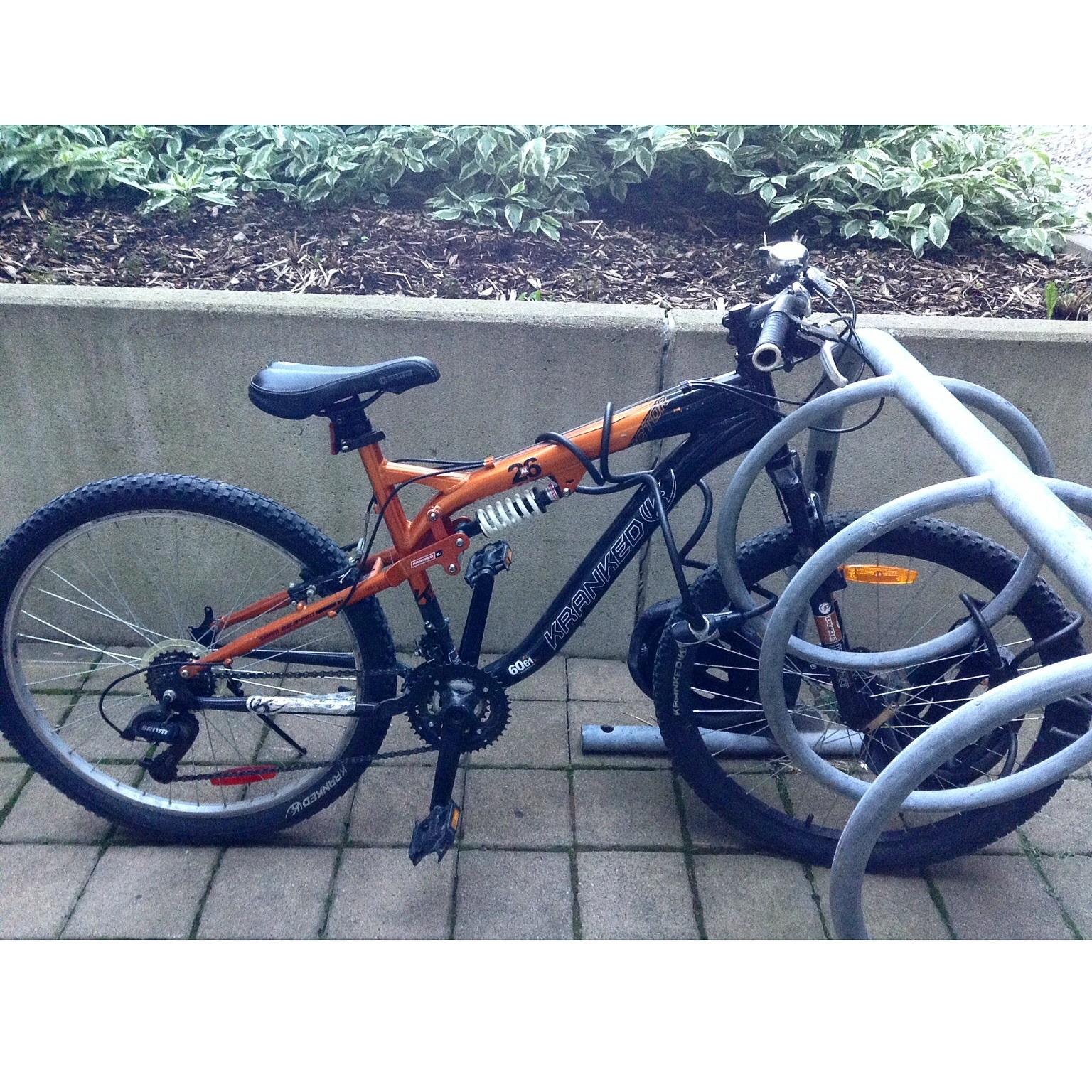 2010 KRANKED 60.61 AL Black and Orange