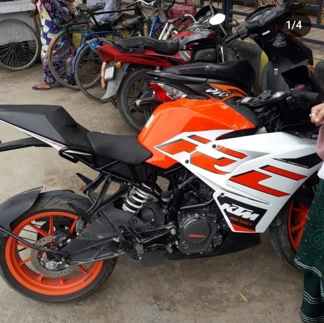 2020 KTM Rc125 Orange
