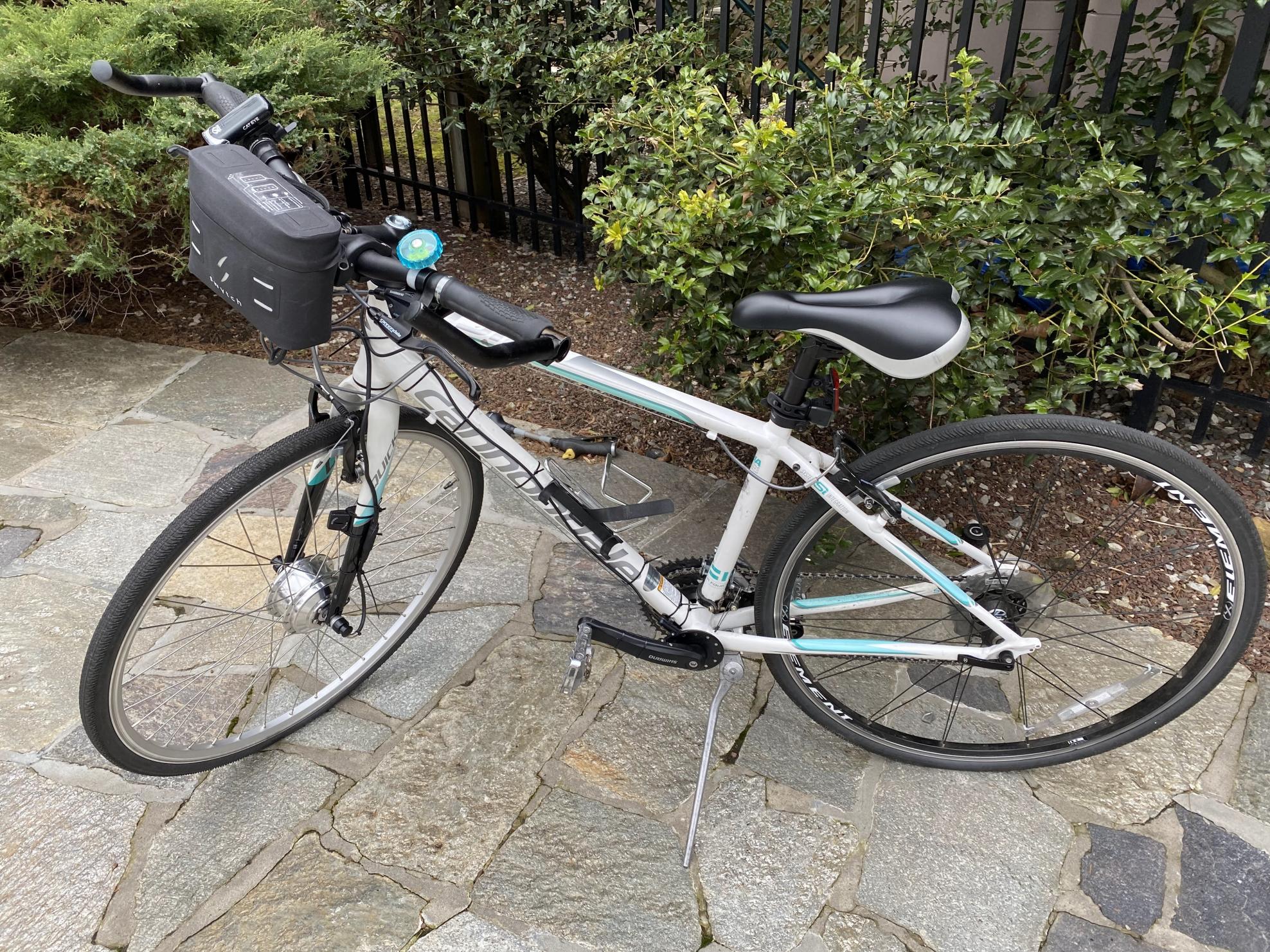 2014 Cannondale Quick 4 White