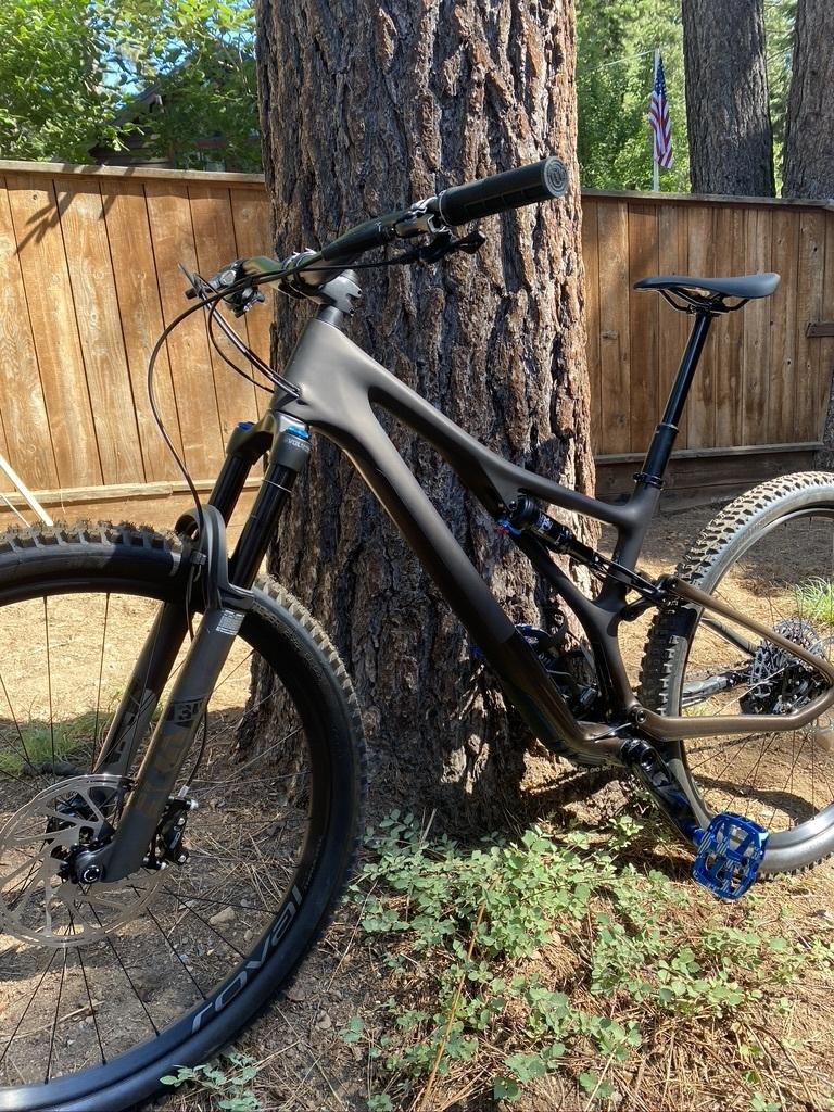 2022 Specialized Stumpjumper Expert Brown