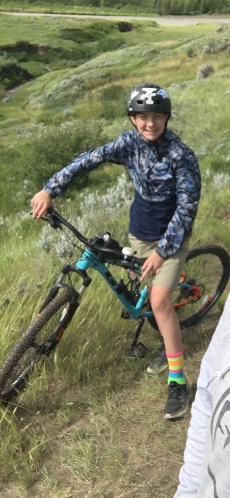 2020 GT Bicycles 27.5 mountain bike Teal and Orange
