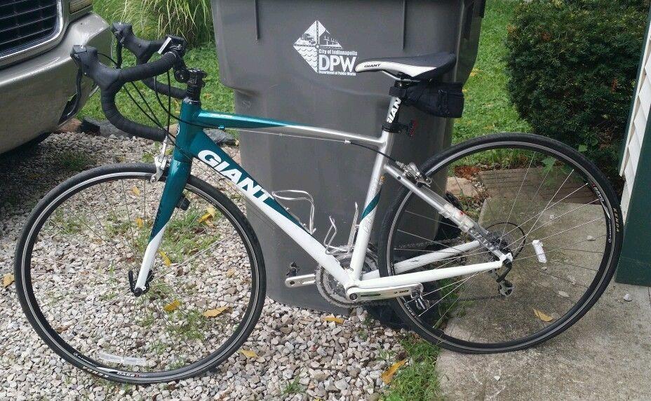 2009 Giant Avail 3 (Teal/Alum/White)  Teal