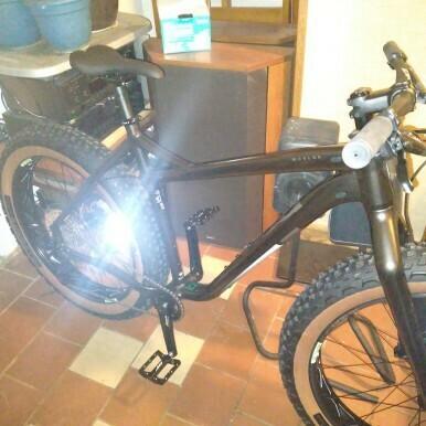 2011 Salsa Mukluk Deore Fat Tire Bike - 26