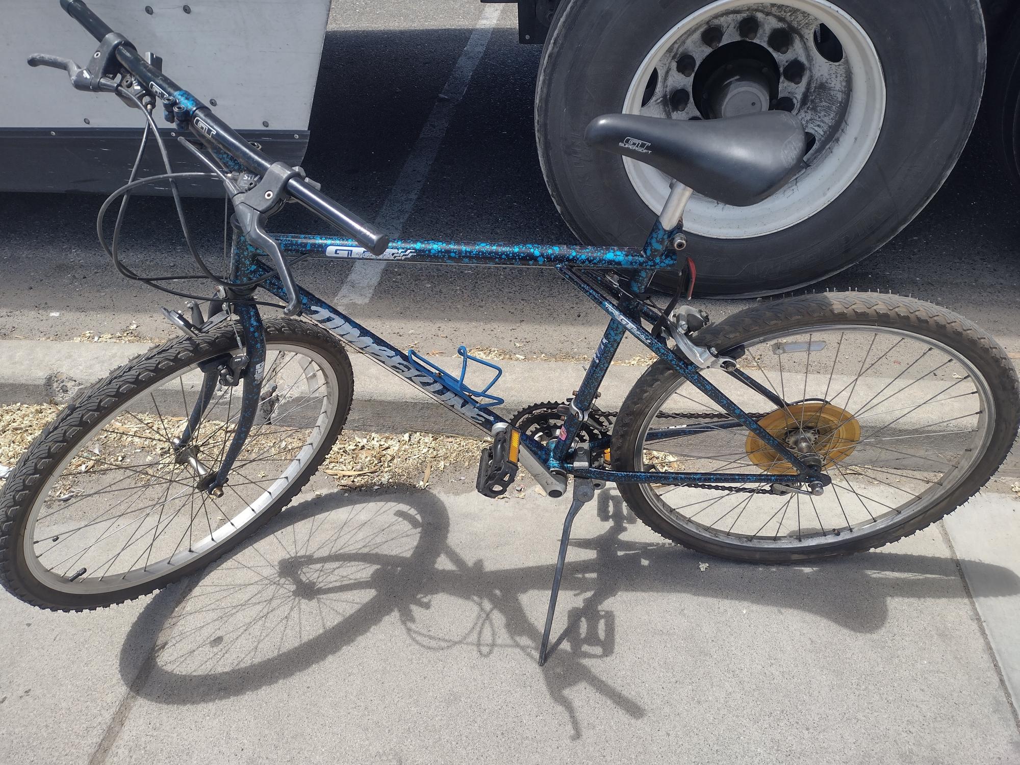 1990 GT Bicycles Triple Triangle Timberline Blue and Black