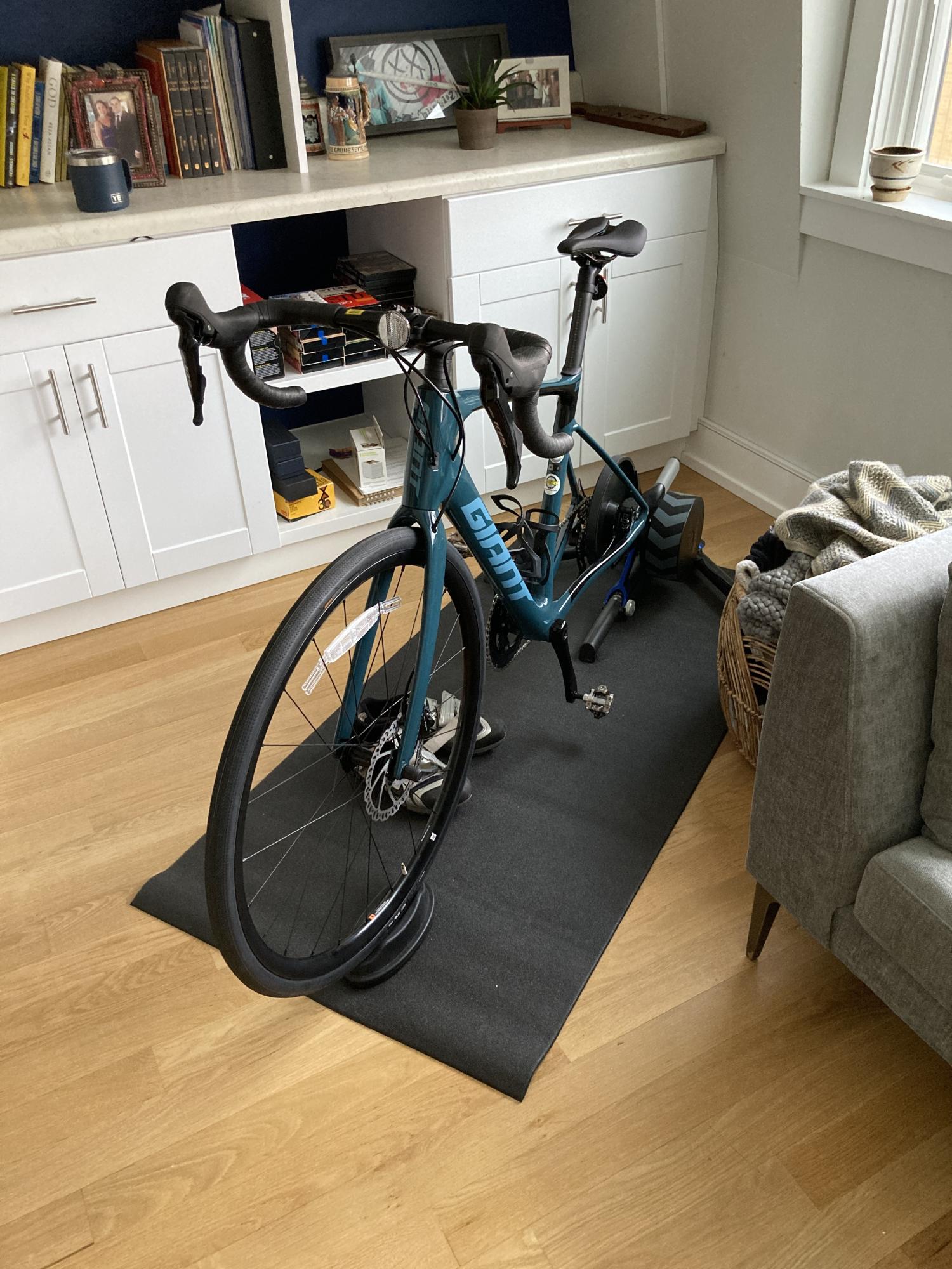 2023 Giant Defy Advanced 2 Blue