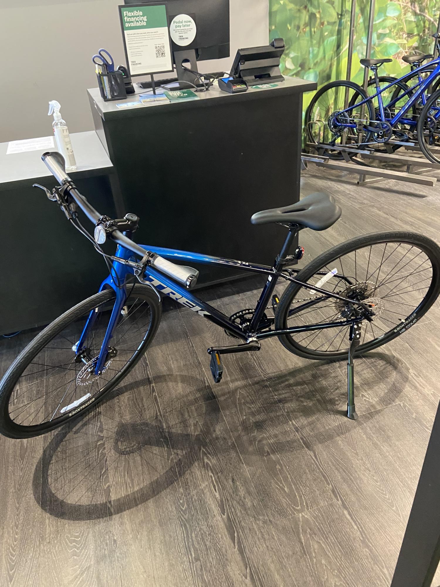 Trek FX 3 DISC Blue and Black