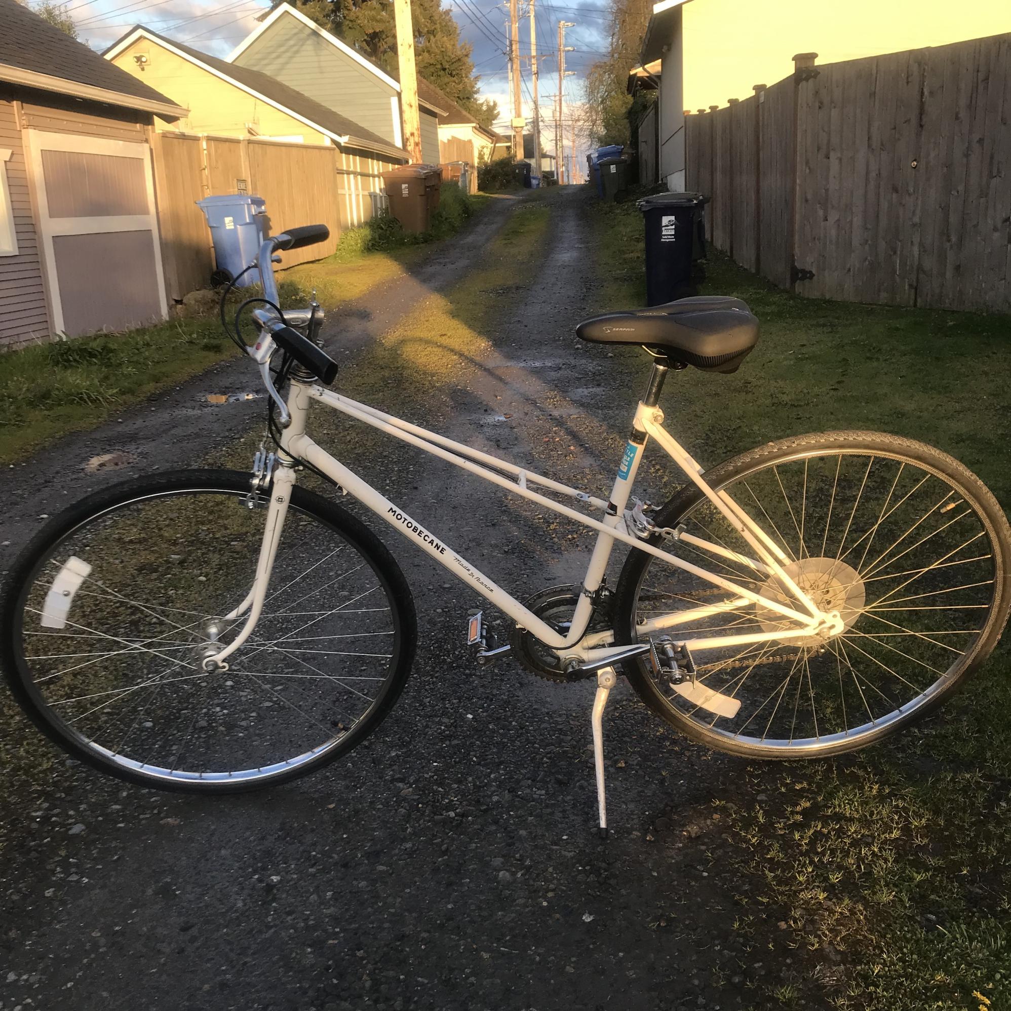Motobecane Unknown. 1970's White