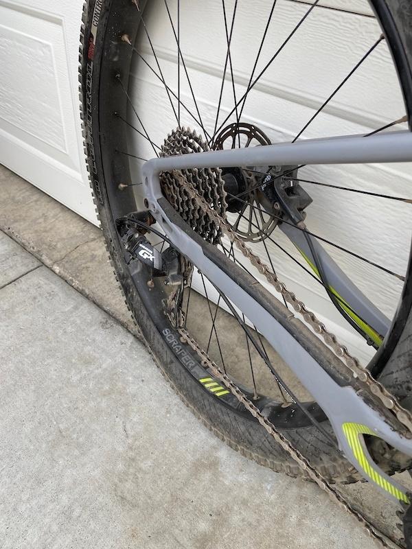 2016 Specialized 2016 Silver, gray or bare metal