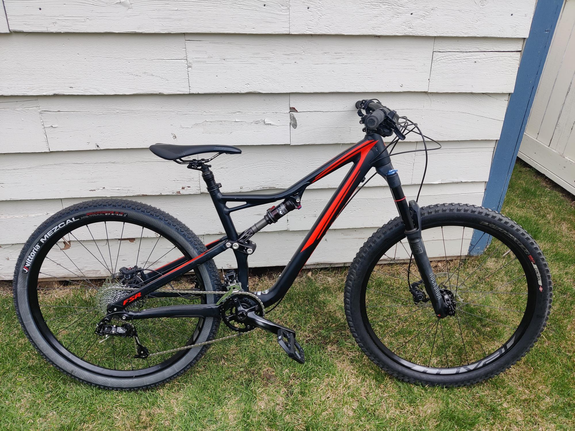 2016 Specialized Stumpjumper FSR Comp Black and Red