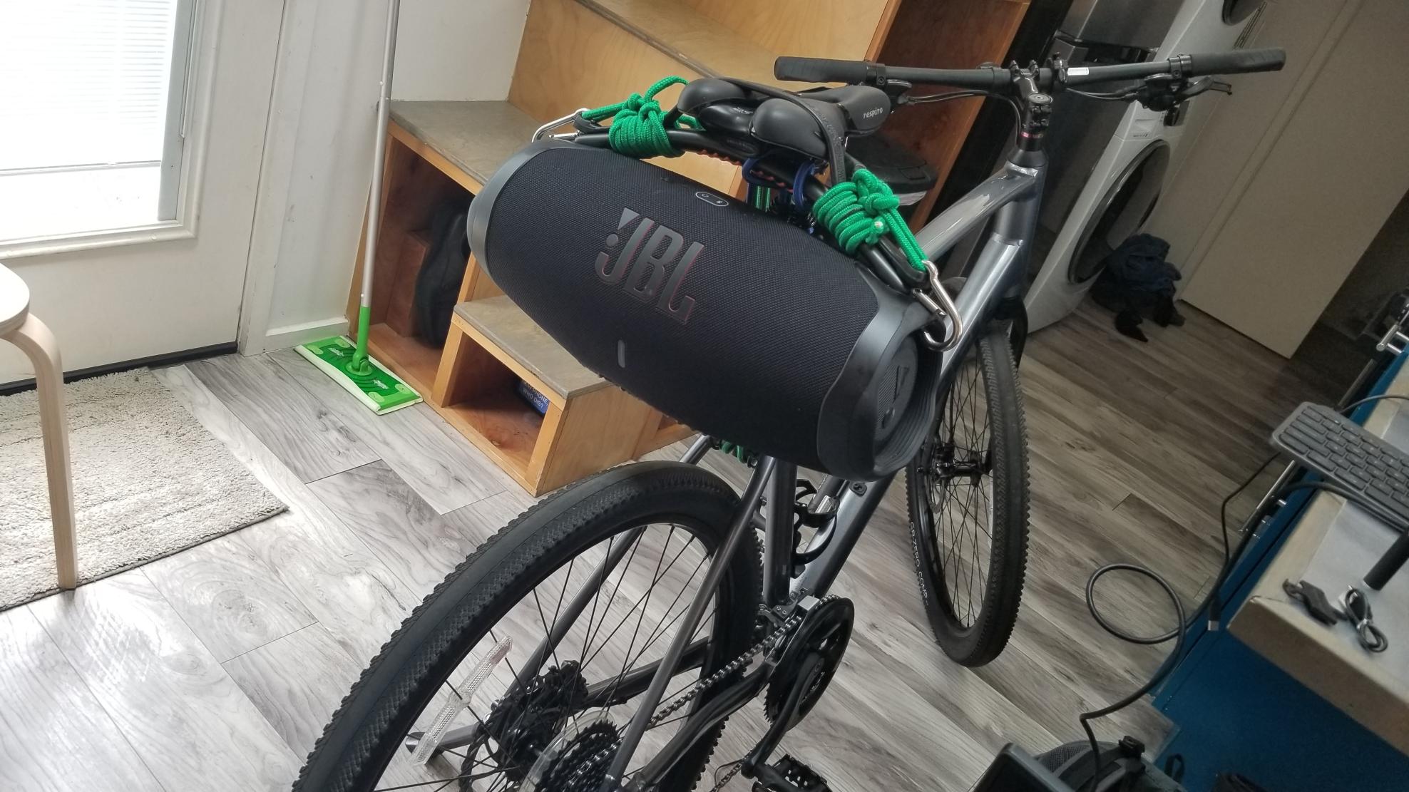 2023 Trek DS2 Silver, gray or bare metal