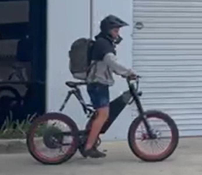 2021 KEYU Stealth Bomber Black