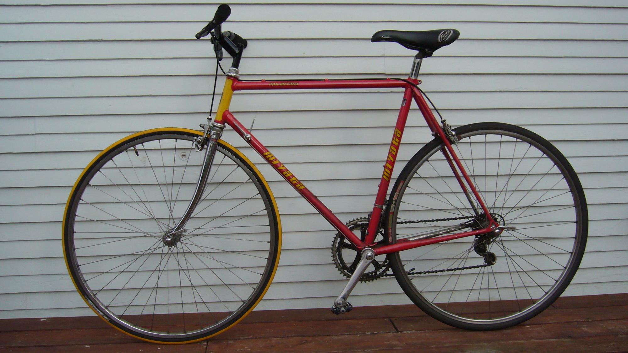 1992 Miyata Road bike  Red