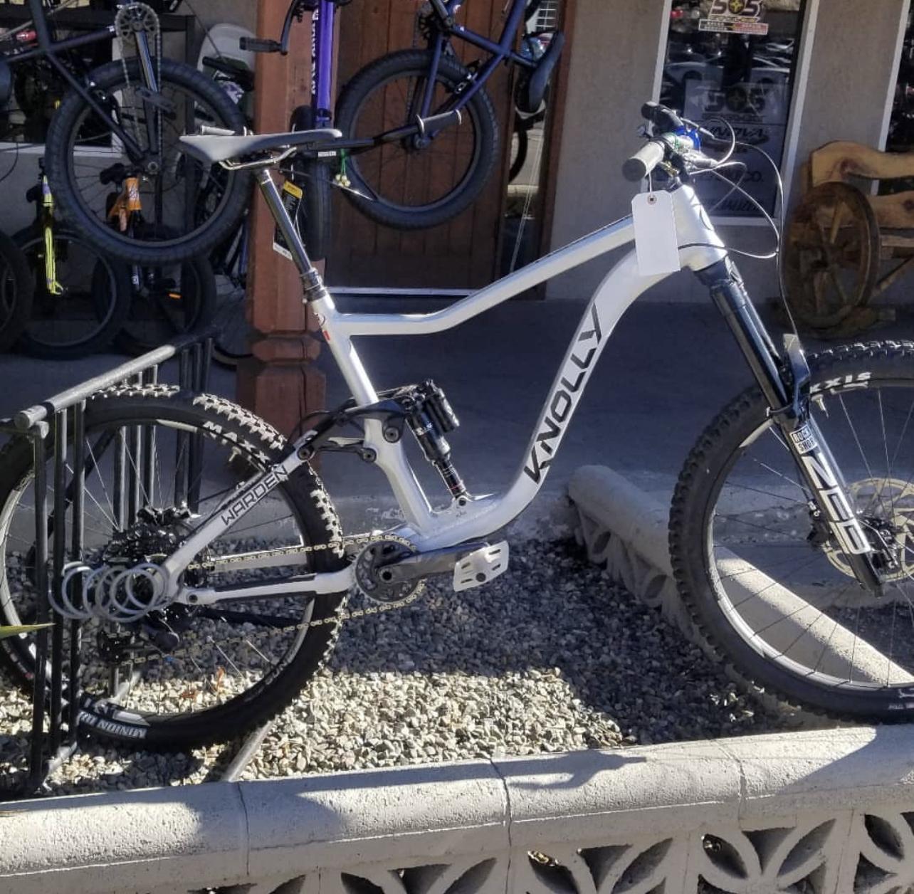 2021 Knolly Warden Silver, gray or bare metal