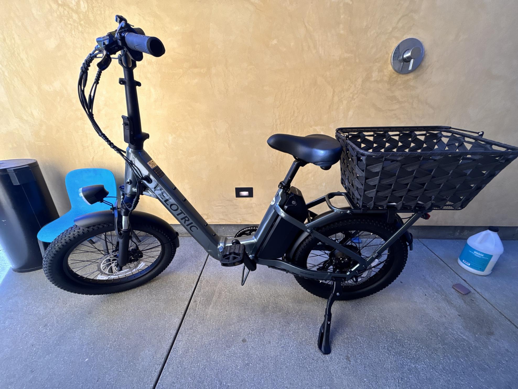 2025 Velotric Fold 1 Silver, gray or bare metal